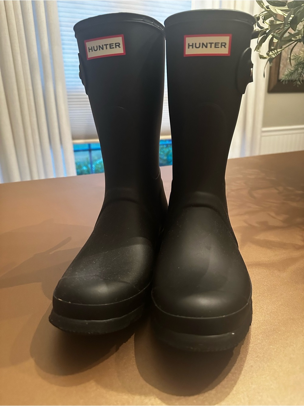 Hunter Women’s Black Rain Boots - Classic Waterproof Wellies size 9